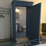 Via Mazzini Bed & Breakfast 4*