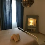 Bed & Breakfast Via Mazzini 4*