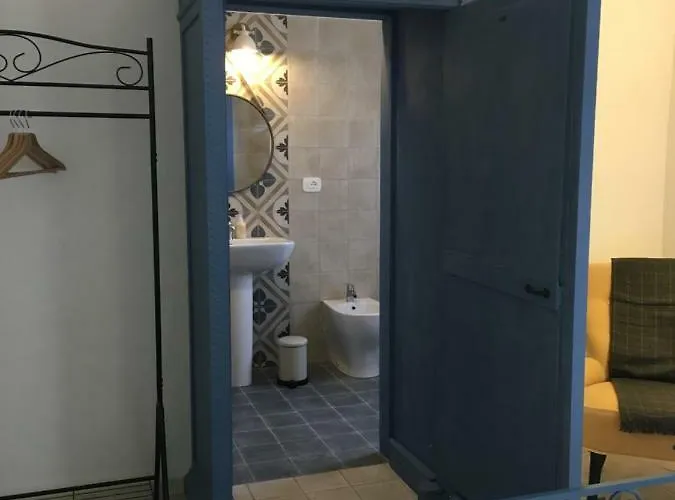 Via Mazzini Oda ve Kahvaltı 4*