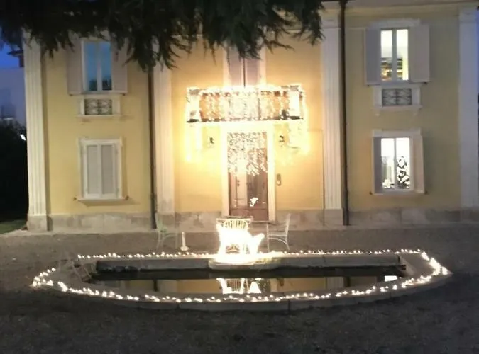 Via Mazzini Couette-café 4*